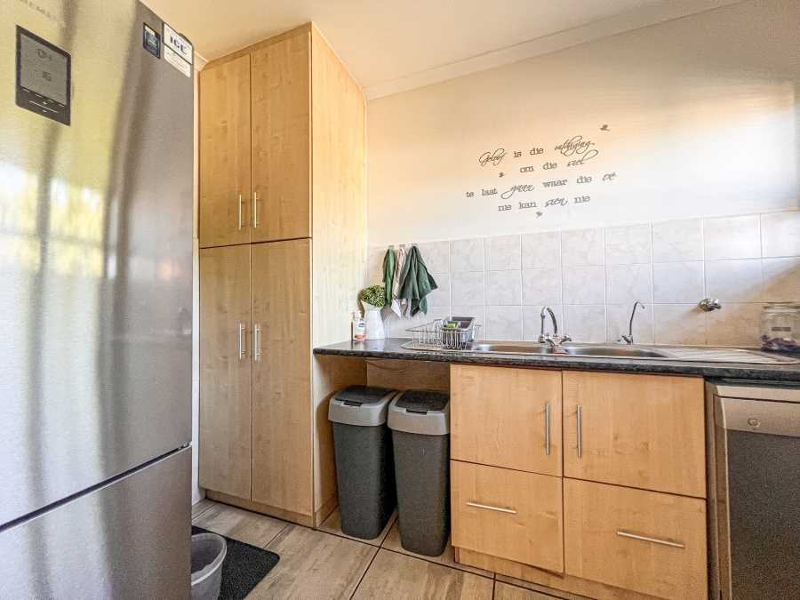 4 Bedroom Property for Sale in Middedorp Western Cape